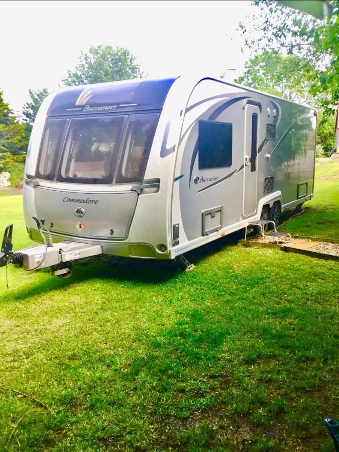 Self Contained Holiday Home Caravan Коршем Екстер'єр фото